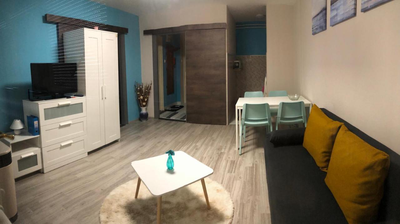Happy Bunnies Apartman I - Gunarasfurdo Dombóvár Zewnętrze zdjęcie